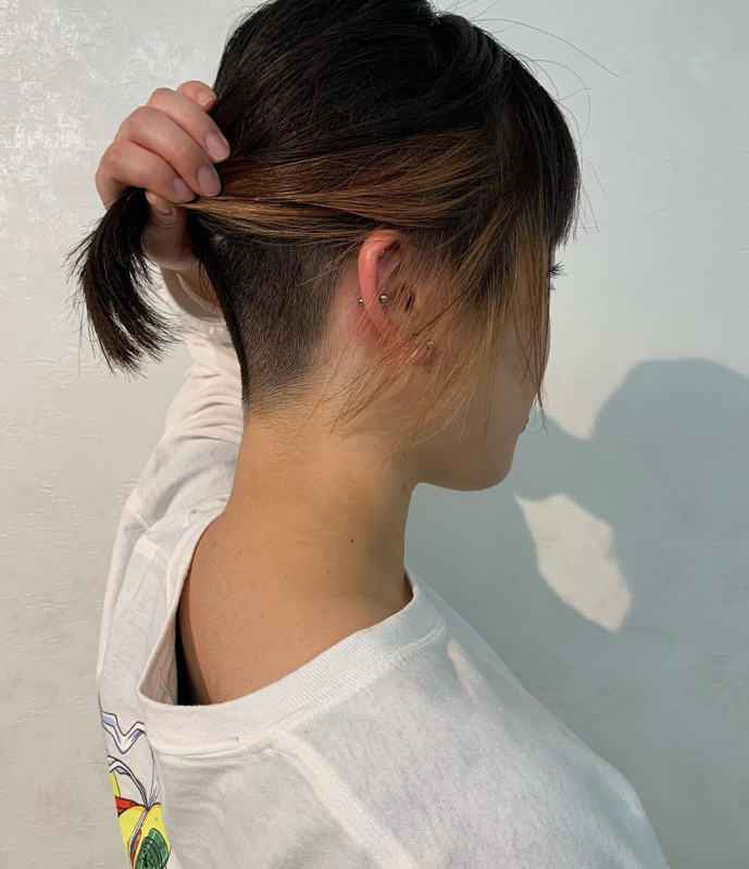 サイド 刈り上げ 女